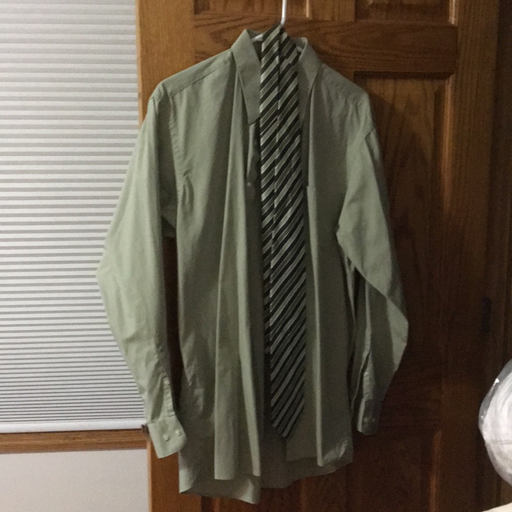 Long Sleeve Green Colored Shirt With Tie